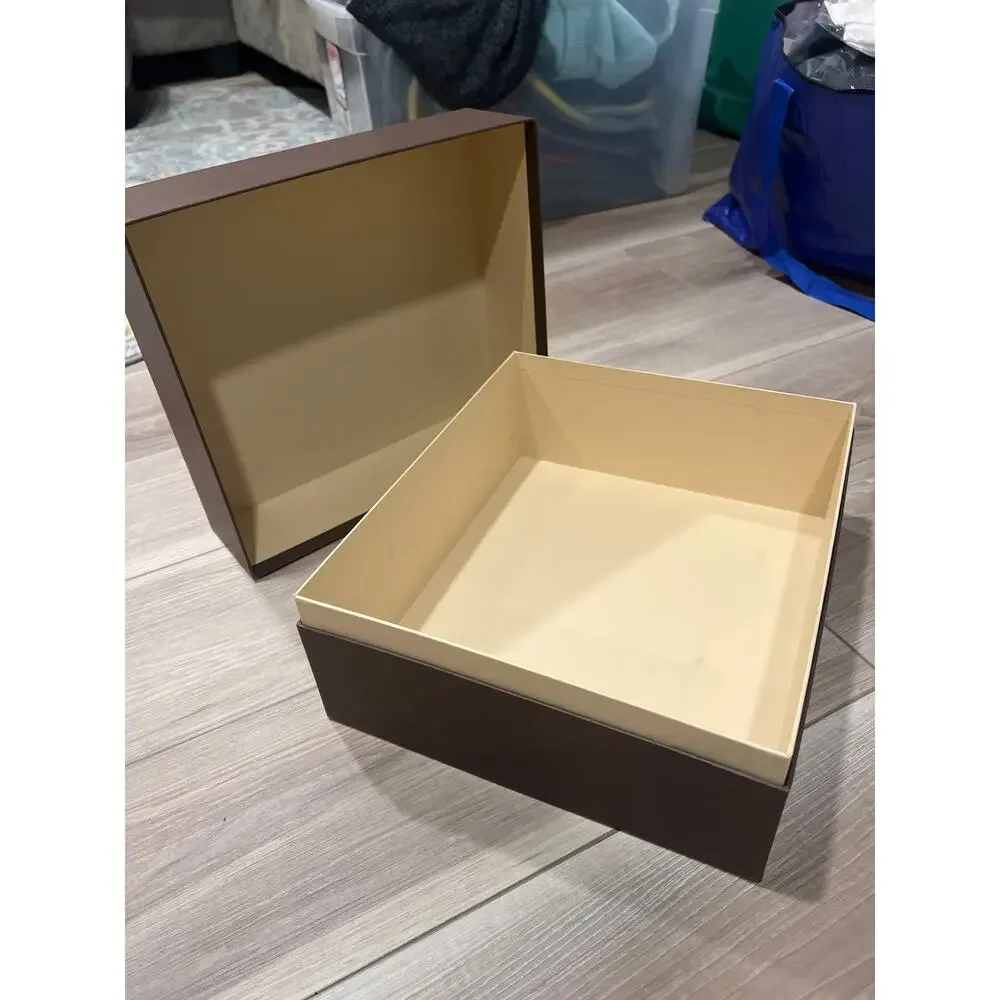 Louis Vuitton, LV, Authentic, gift box, 11x 12.5, KB461